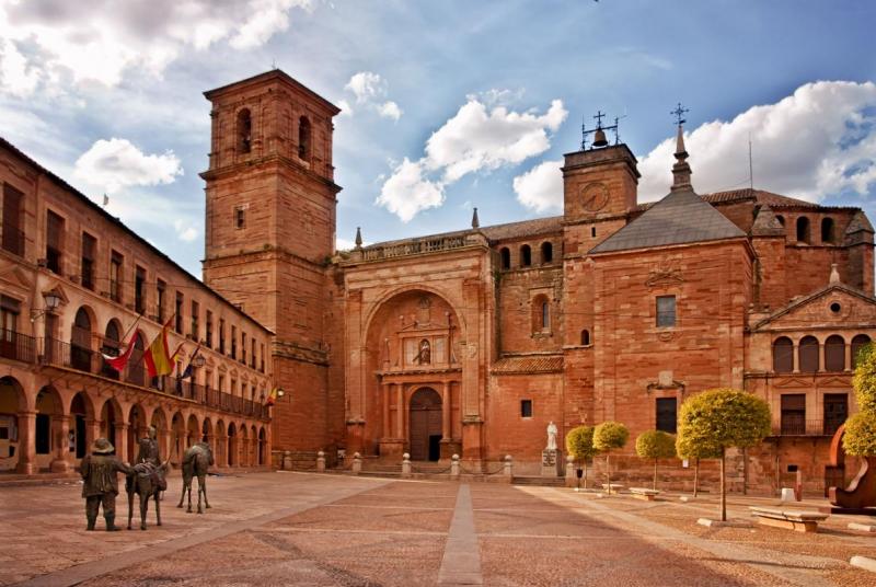 Plaza mayor Villanueva de los Infantes